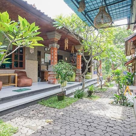 Padi-Padi Hostel & Bar Ubud Buitenkant foto
