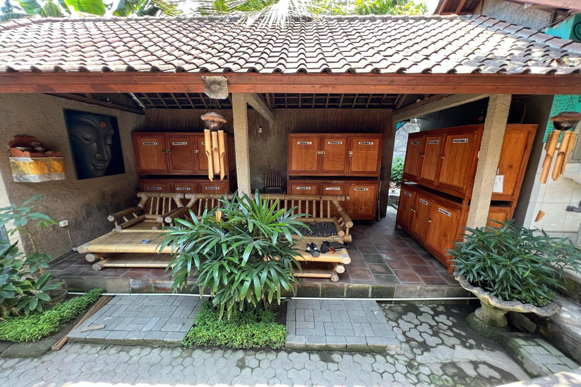 Padi-Padi Hostel & Bar Ubud Buitenkant foto
