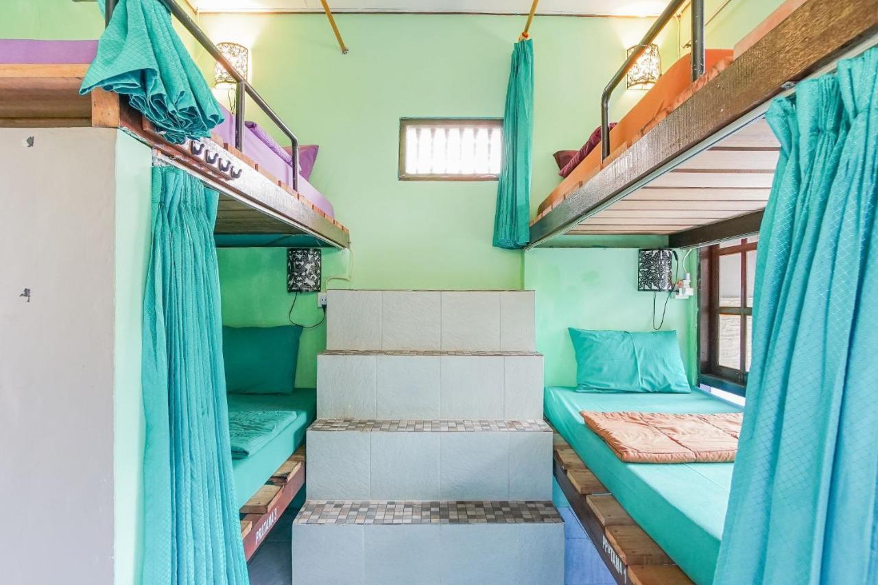 Padi-Padi Hostel & Bar Ubud Buitenkant foto